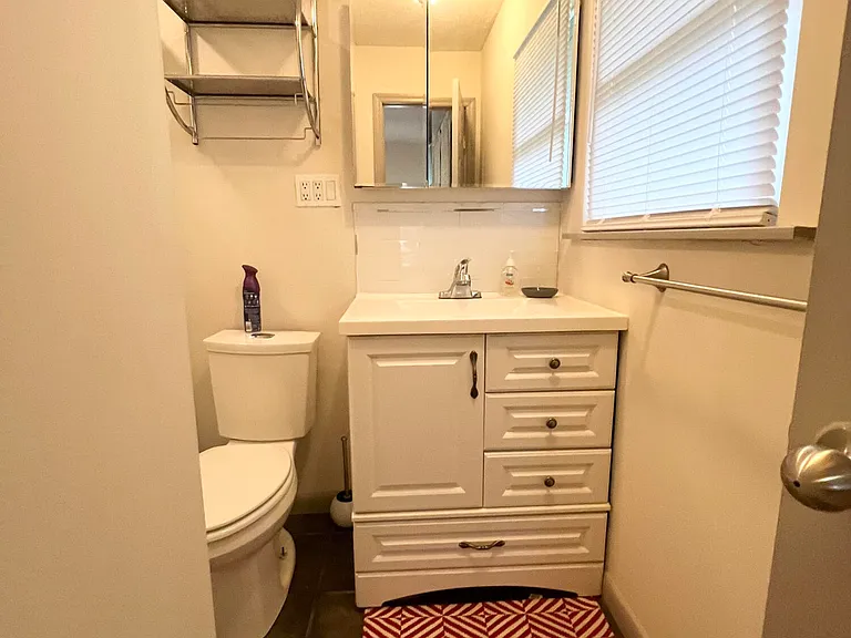 226 Stephens Rd — Photo 7
