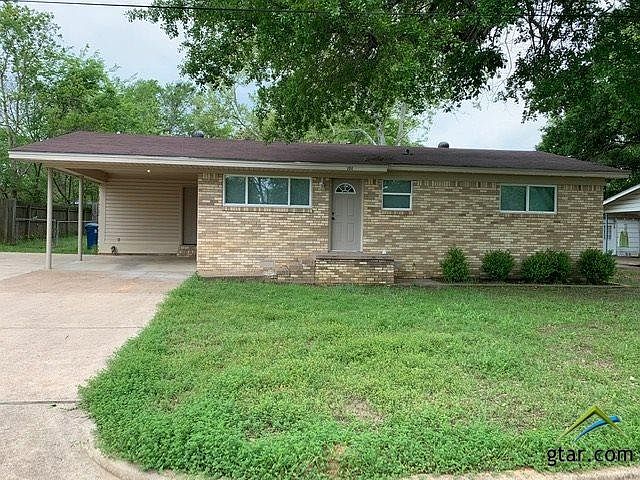 1st image of 103 N Rainbow Dr