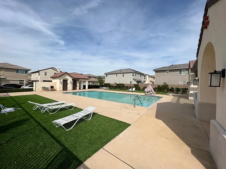 3605 Highclere Way — Photo 20