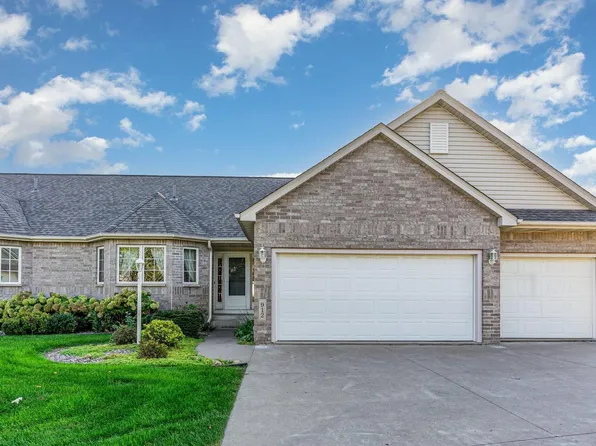 912 Aurora Cir, Red Wing, MN 55066