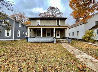 2421 Peck St #2, Muskegon, MI 49444