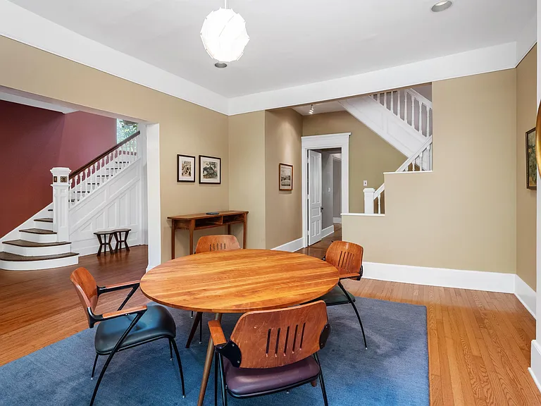 4388 McPherson Ave — Photo 4