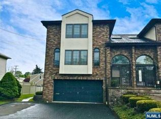 26 Bohnert Pl #A, Waldwick, NJ 07463