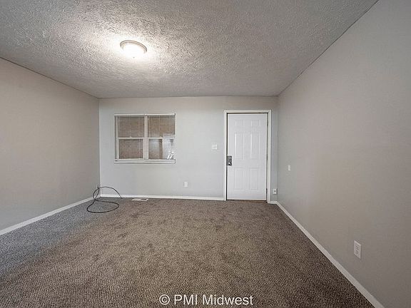 5th image of 3910 N Grand Ave