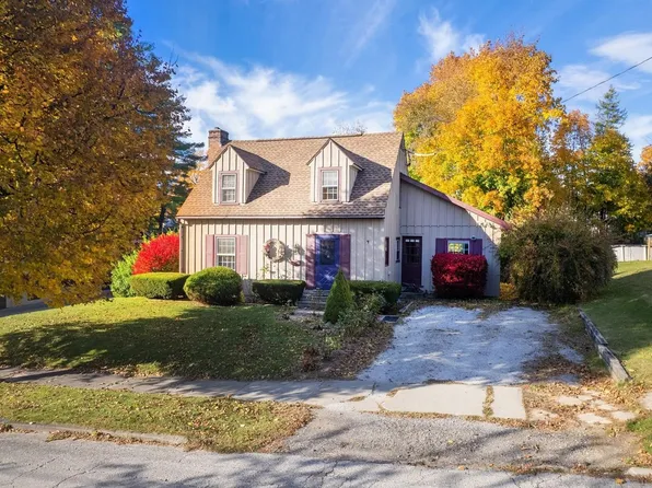 17 Roberts Avenue, Rutland City, VT 05701