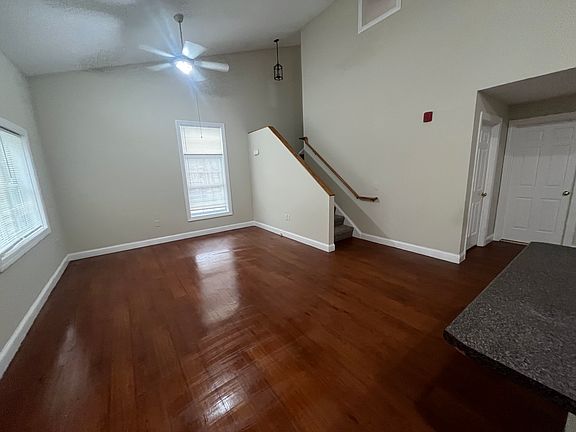 3rd image of 189 Dartmouth St APT 1