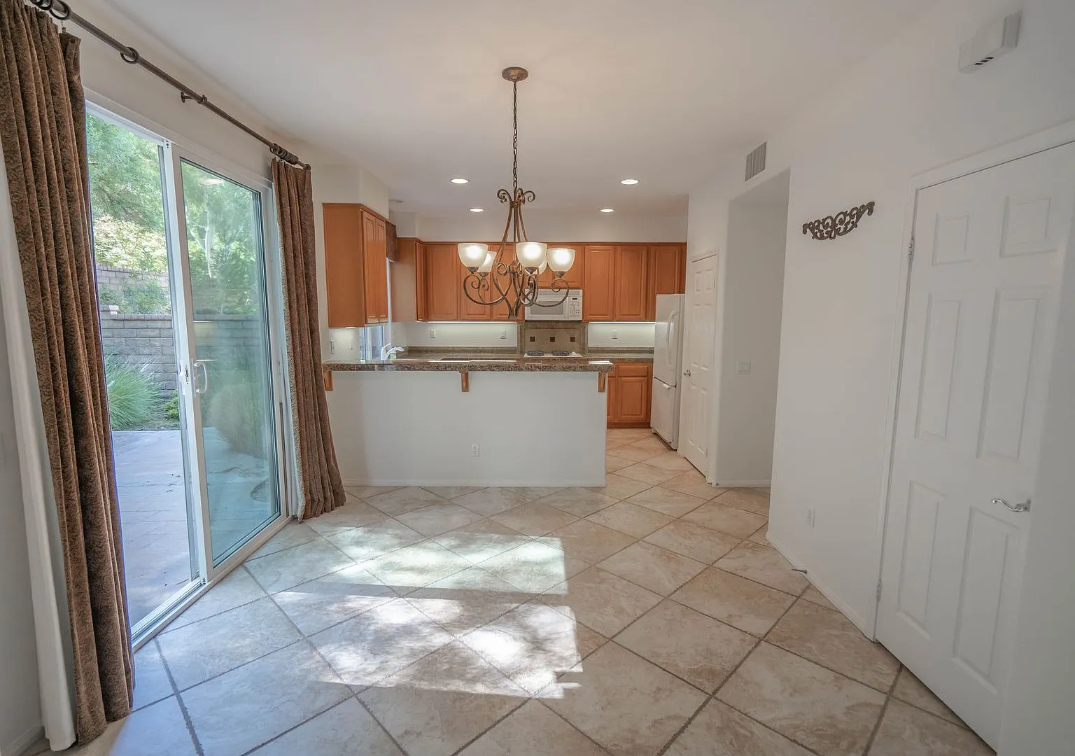 Andorra @ Creekside - 4 Bedroom Home for Rent in Valencia! — Photo 4