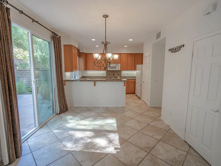 27552 Weeping Willow Dr — Photo 4
