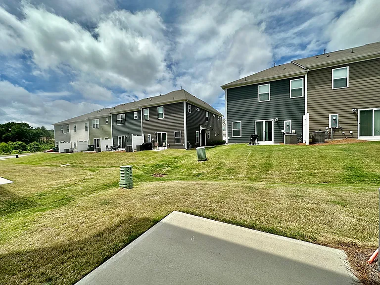 8116 Ramsburg Dr — Photo 29