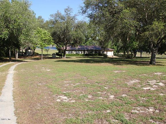 3rd image of 106 Clear Lake Ln
