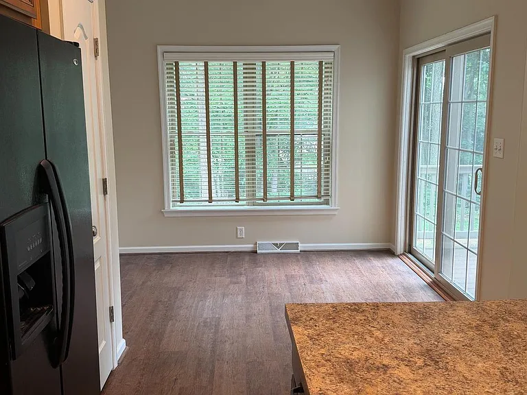 6312 Creekbend Dr — Photo 9