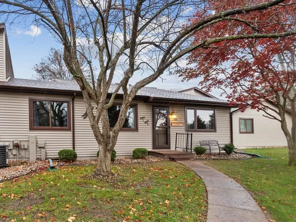2500 S Point Dr, Midland, MI 48642
