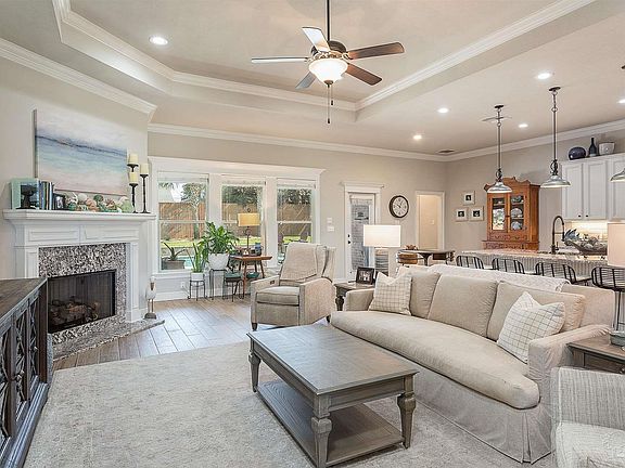 3rd image of 1507 Sabal Palm Dr
