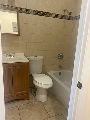 Rented by Peace of Mind Realty | media 13