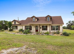 176 Bearskin Trl, Kerrville, TX 78028