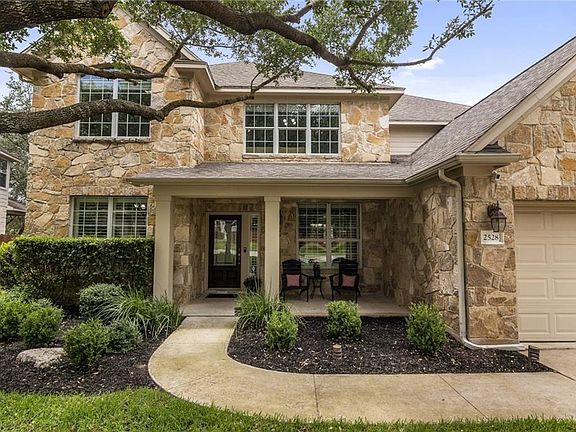 2nd image of 2528 Lipizzan Dr