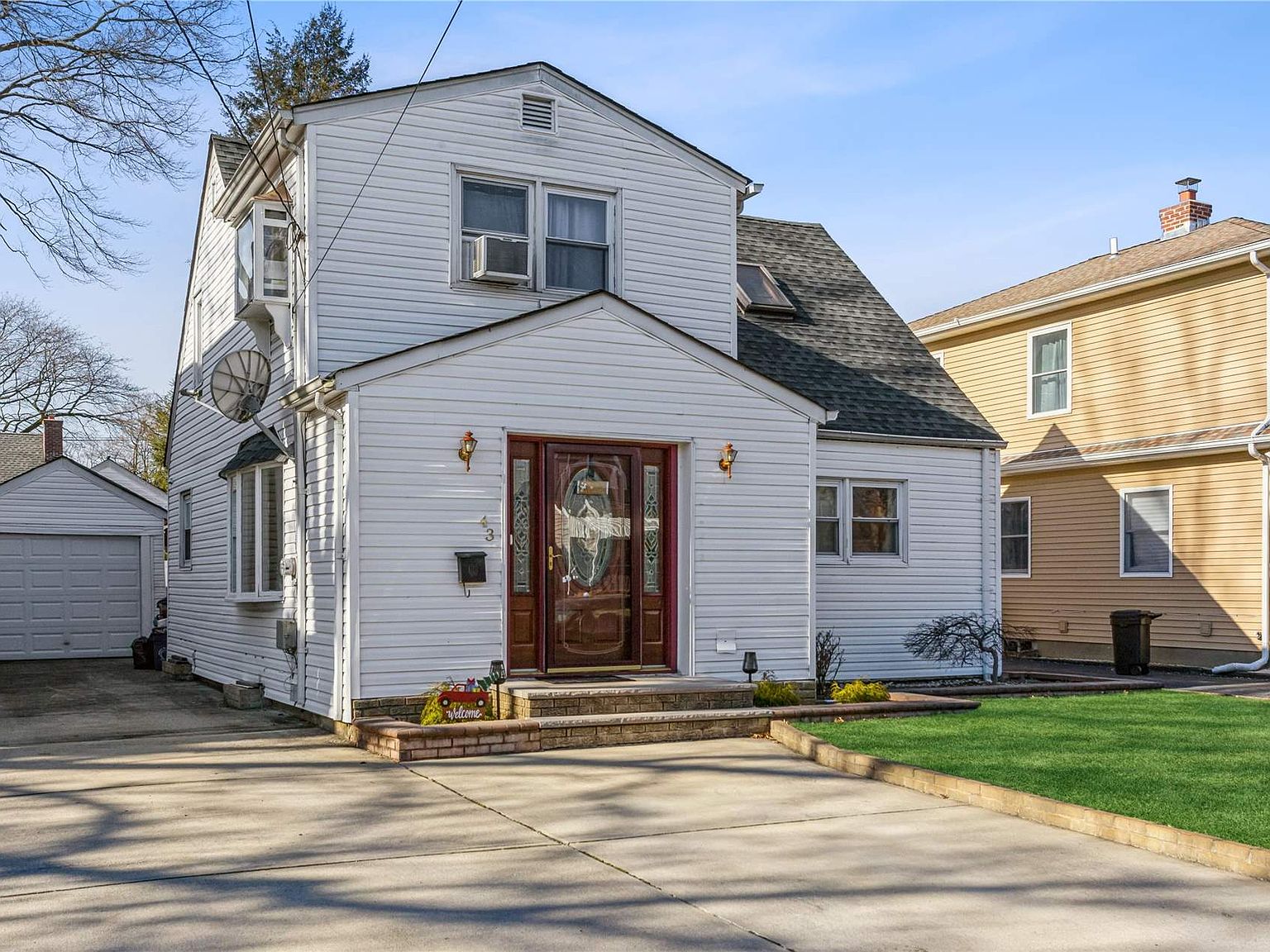 43 Allen Street, New Hyde Park, NY 11040 Zillow