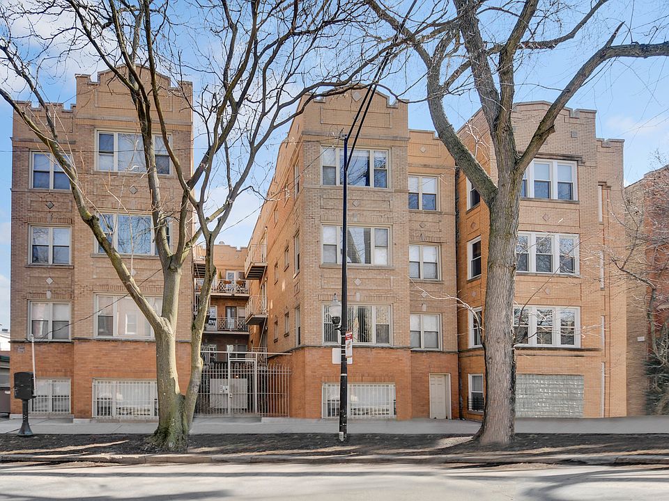 1st image of 1009 N Oakley Blvd APT 2W