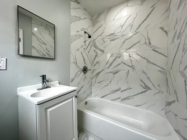 750 NW 9th Ave #3B — Photo 7
