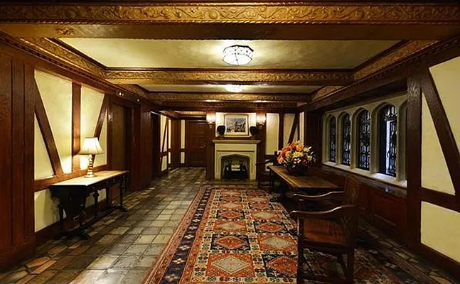 Rented by United Realty Equities | media 8