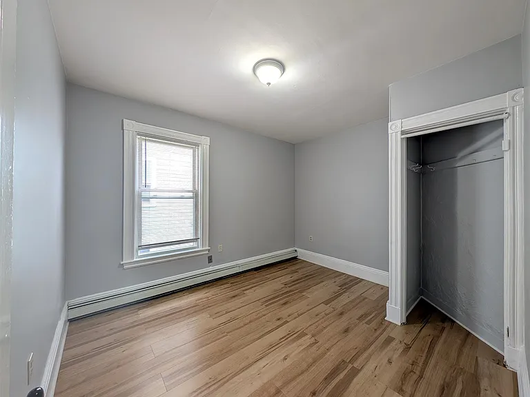 316 Beacon St — Photo 6