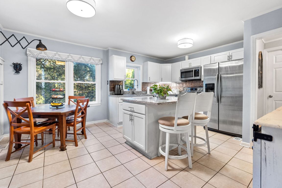 next background image