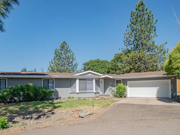 116 Fawn Cir, Shady Cove, OR 97539