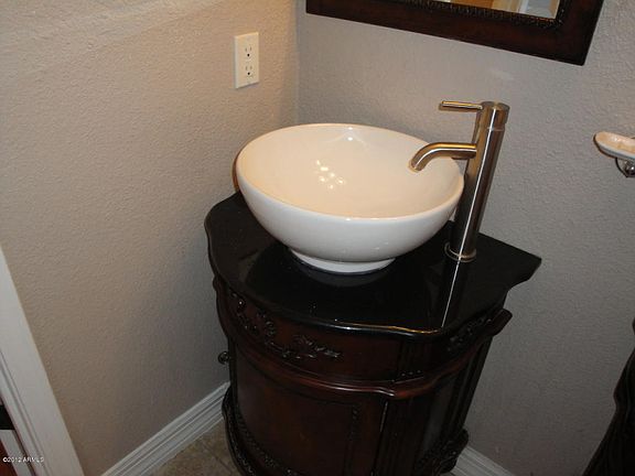 5th image of 5424 E Capri Ave