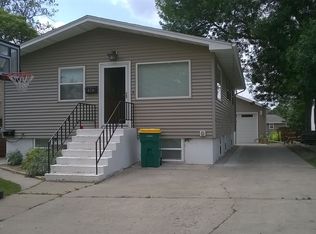 414 N 22nd St, Bismarck, ND 58501