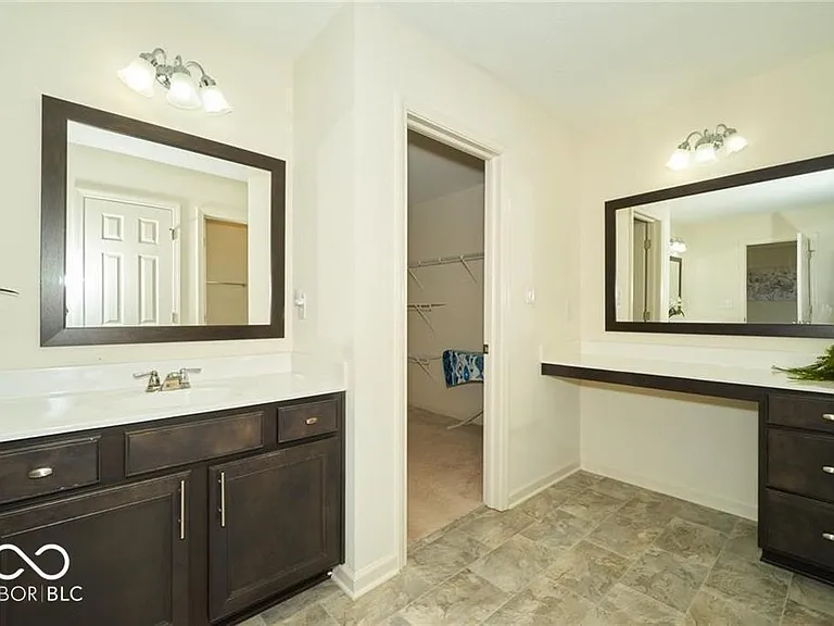 8255 Carnegie Ln — Photo 20