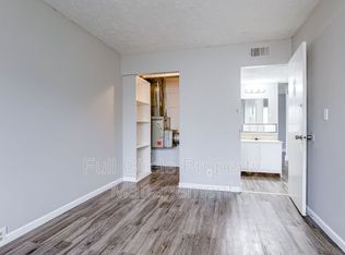 1218 E St APT 6, Lincoln, NE 68508