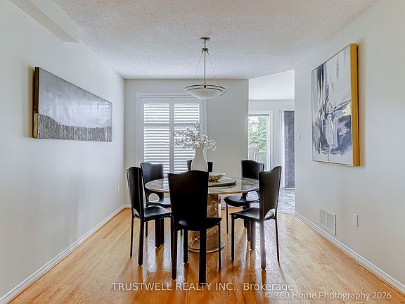 2nd image of 224 Hollingham Rd