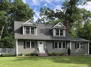 8 Chandler Rd, Wilmington, MA 01887