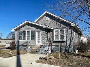 801 Wall St, Beardstown, IL 62618
