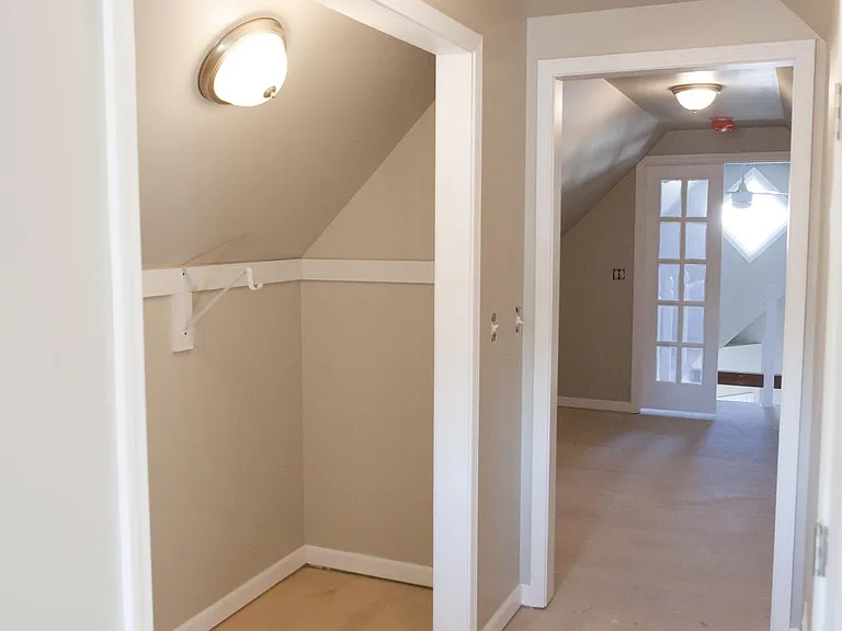 307 W Delavan Ave — Photo 9
