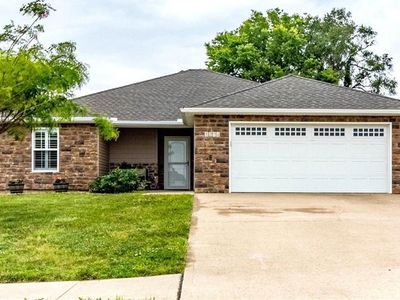 1214 Kimmy Ln, Warrensburg, MO, 64093