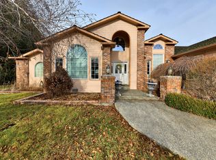 6601 Glacier Ct, Yakima, WA 98908