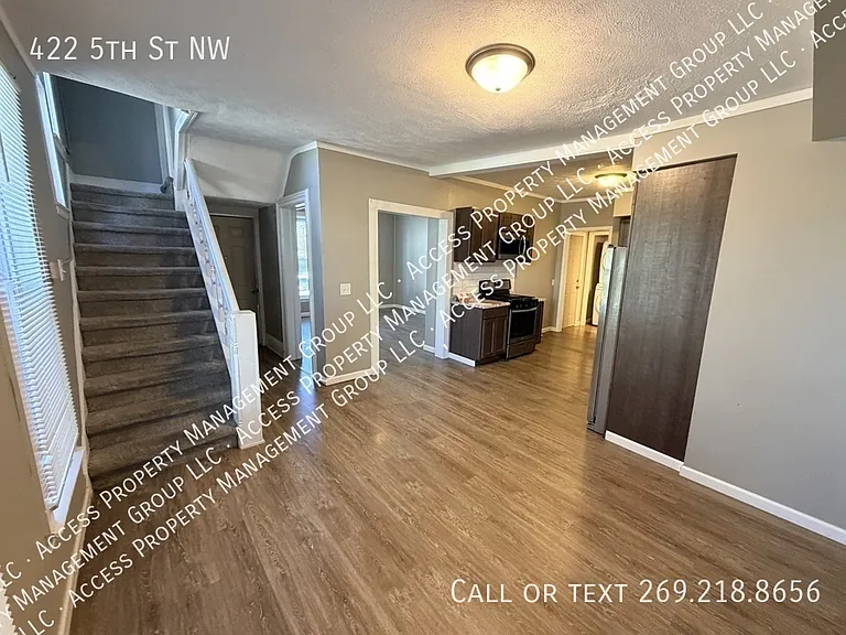 422 5th St NW — Photo 7