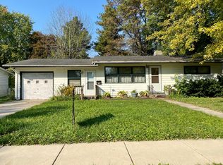 1018 Westview Dr, Rochelle, IL 61068