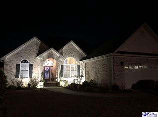 484 Cove Pointe Dr, Florence, SC 29501
