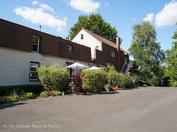 2nd image of 25 Monmouth Road #2