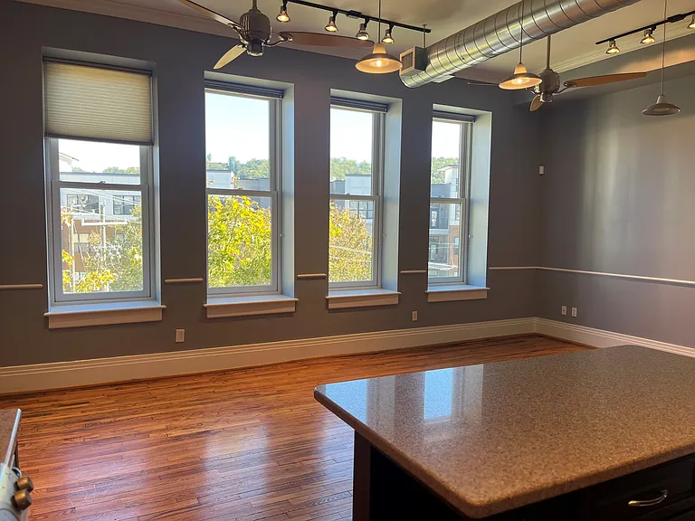 52 Biltmore Ave #203 — Photo 13