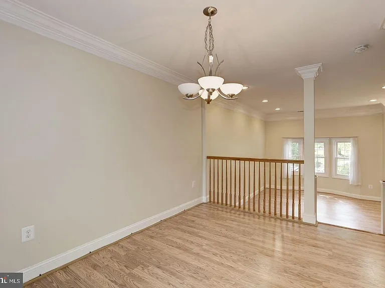 9816 Oakdale Woods Ct — Photo 3