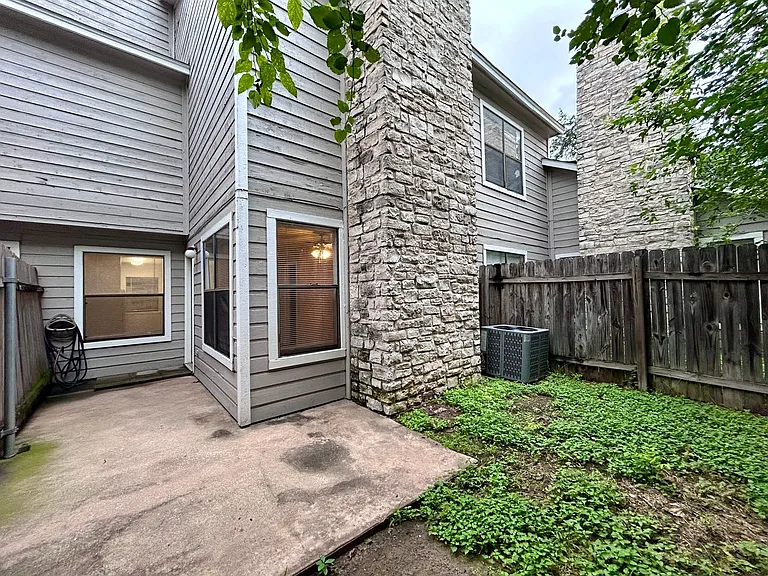 8908 Schick Rd — Photo 17