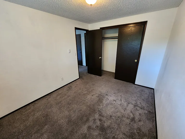 2500 Howard Ave #1 — Photo 11