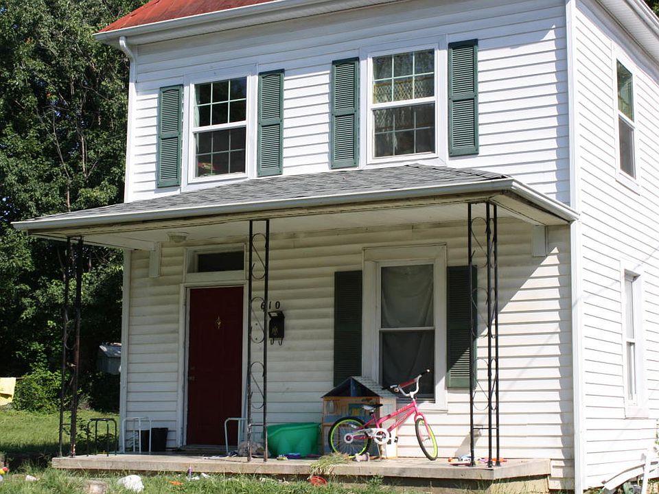 1st image of 610 Stewart Ave SE