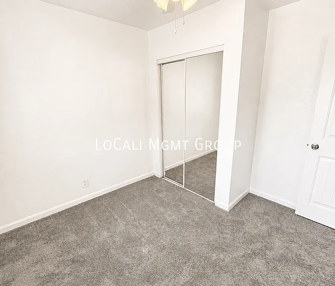 2845 Valley View Ave — Photo 6