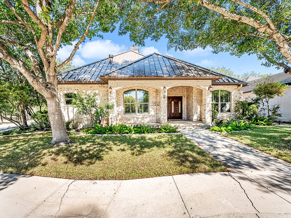 1st image of 3 Corby Ln