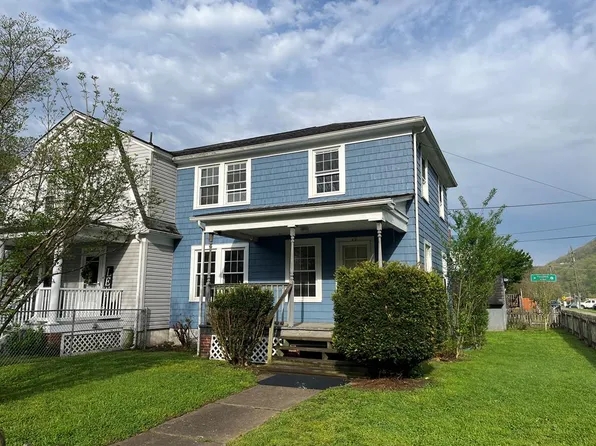 9 Forsythia Ln, Mount Carbon, WV 25139