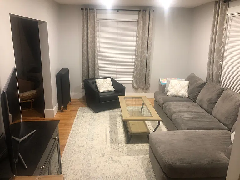 957 Union St #957 — Photo 9